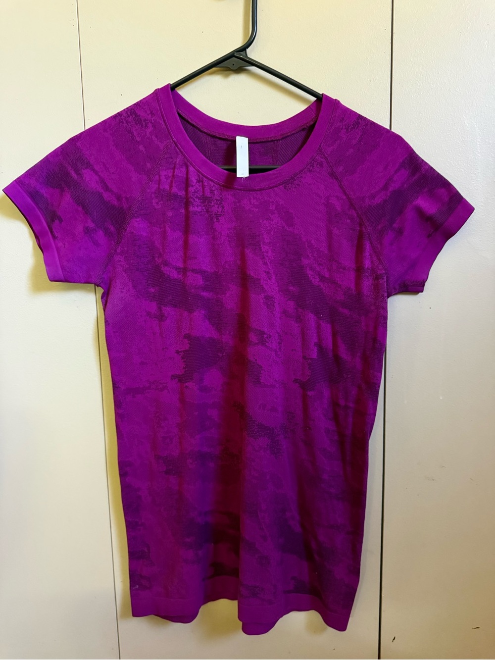 Athleta Momentum Seamless Tee